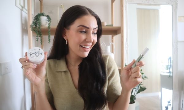 Den rätta ordningen för att lägga på smink